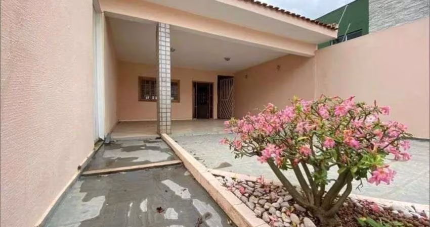 Alugo casa comercial (Bairro Jardim Cuiabá)