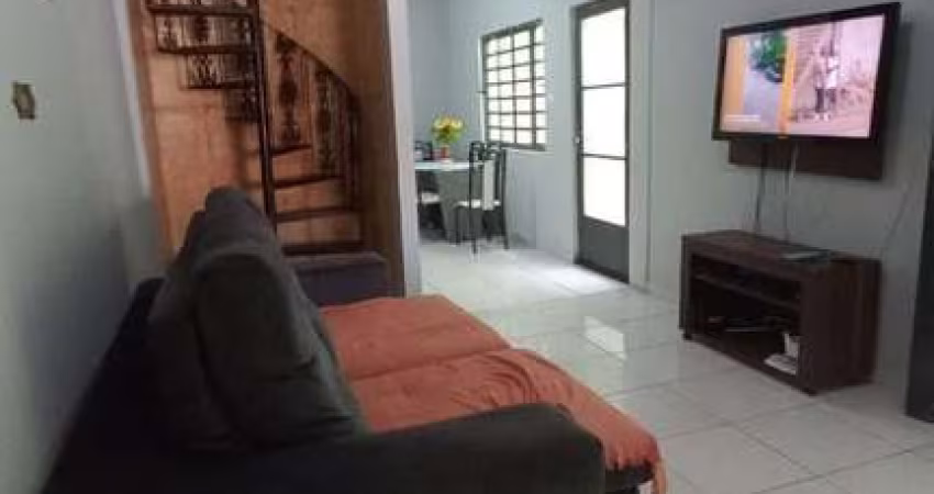 Sobrado com 3 dormitórios à venda, 184 m² por R$ 640.000 - Bosque dos Eucaliptos - São José dos Cam