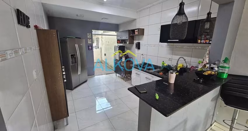 Casa com 3 dormitórios à venda, 79 m² por R$ 480.000 - Villa Branca - Jacareí/SP