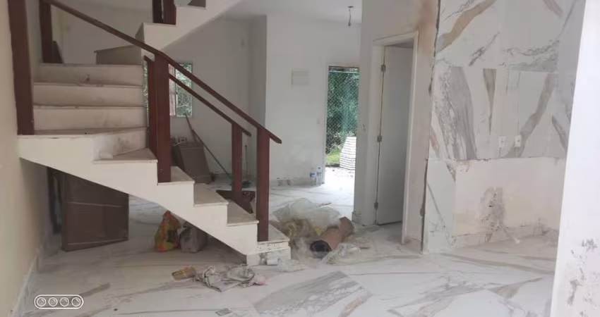Sobrado à venda, 85 m² por R$ 440.000,00 - Vila São Bento - São José dos Campos/SP