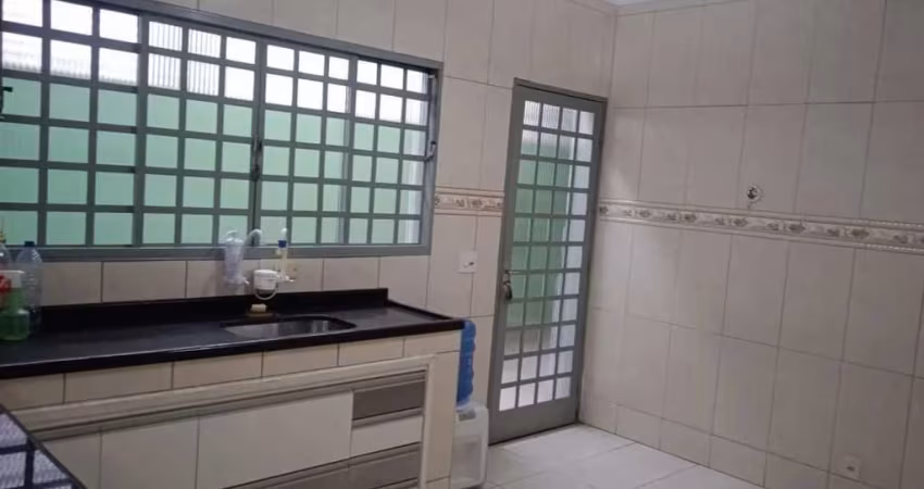 Sobrado à venda, 137 m² por R$ 552.000,00 - Residencial União - São José dos Campos/SP