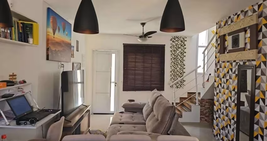 Sobrado com 2 dormitórios à venda, 70 m² por R$ 395.000,00 - Loteamento Vila Romana - Jacareí/SP