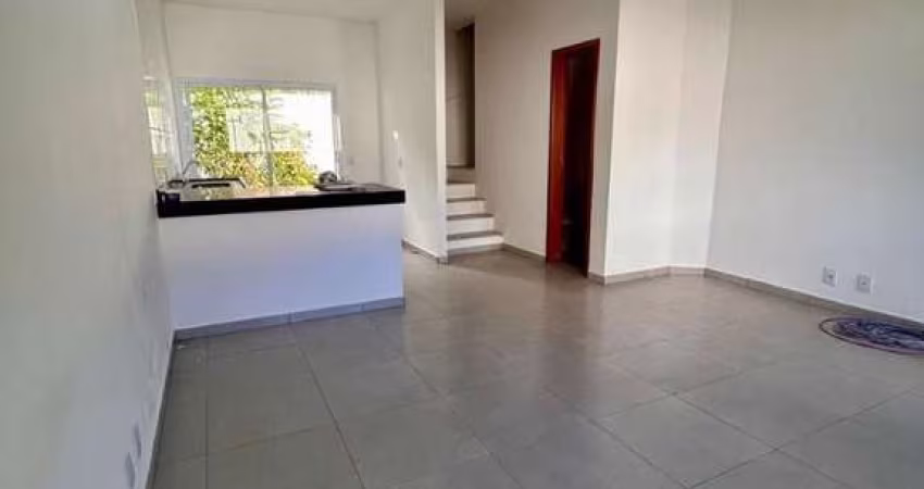Sobrado com 3 dormitórios à venda, 65 m² por R$ 395.000 - Chácaras Pousada do Vale - São José dos C