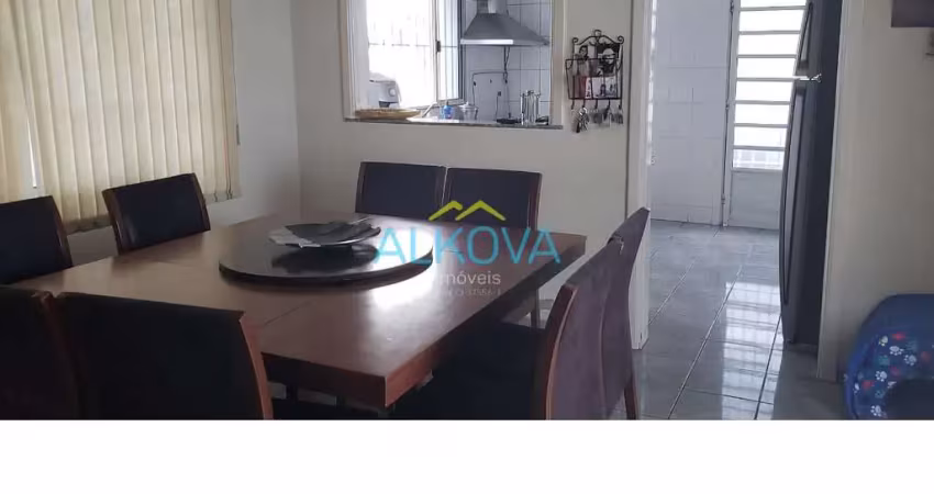 Casa com 3 quartos à venda na Rua Armando de Castro, Vila Canevari, Cruzeiro