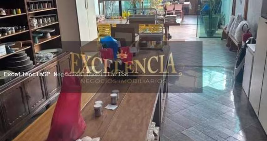 Sobrado para Locação em São Paulo, Carandiru, 3 dormitórios, 2 banheiros, 4 vagas