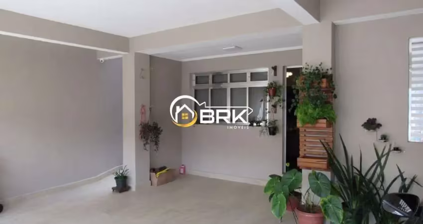 'sobrado de 250m² com mais 3 casas, por 900.000,00'