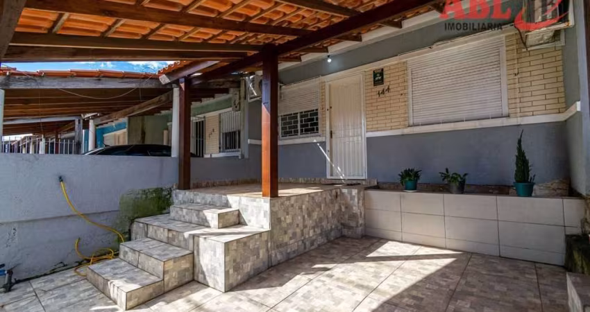 Casa Padrão 2 dormitórios em Cachoeirinha
