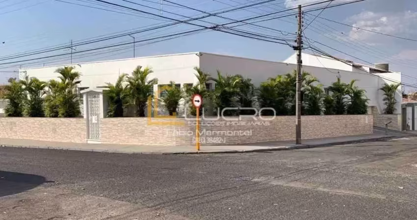Casa com 3 quartos à venda na Vila Cardia, Bauru 
