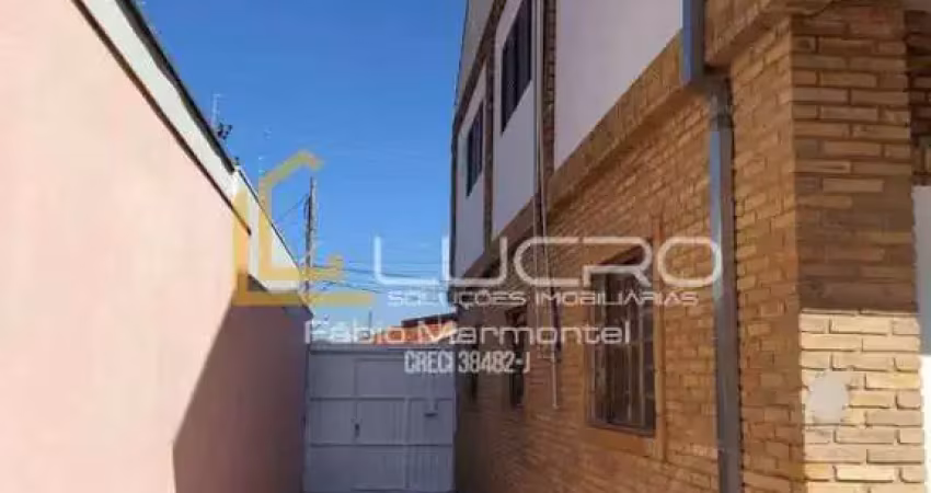 Sobrado - comercial piso inferior e casa piso superior