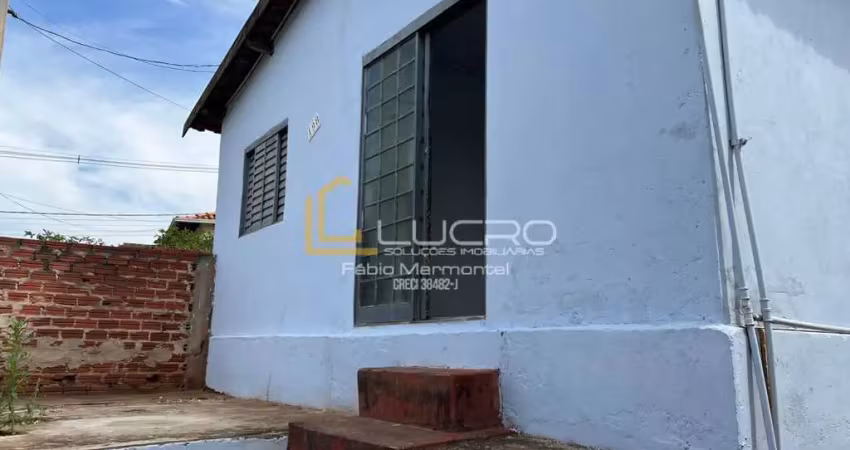 Casa para venda com 270 m² e 3 quartos no centro, agudos - sp