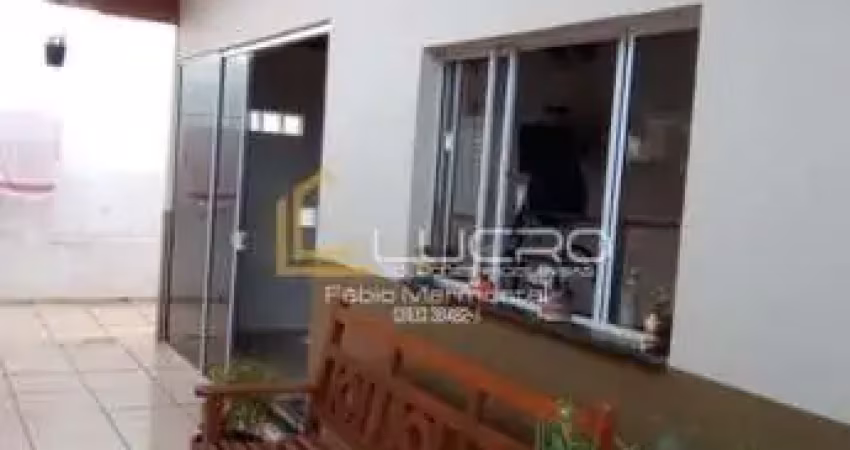 Casa à venda com 250 m², 2 quartos, núcleo residencial presidente geisel, bauru - sp