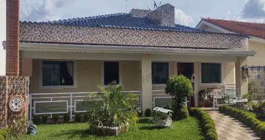 Venda de casa no condomínio arujá country club em arujá/sp, 375m² c/ 4 quartos, sacadas, salão de festa, churrasqueira, piscina e 8 vagas consulte-nos