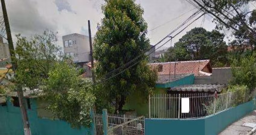 VENDA DE CASA TÉRREA NO ARUJAMÉRICA, EM ARUJÁ/SP, 187m² com 3 quartos, sala de estar, área de lazer com churrasqueira, edícula e 4 vagas. CONSULTE-NOS