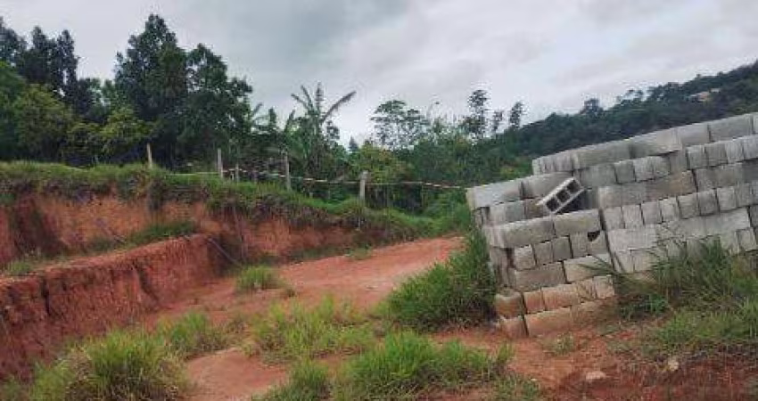 VENDA DE TERRENO NO ESTÂNCIA PACAEMBU, EM ARUJÁ/SP, OPORTUNIDADE de 150m². CONSULTE-NOS.