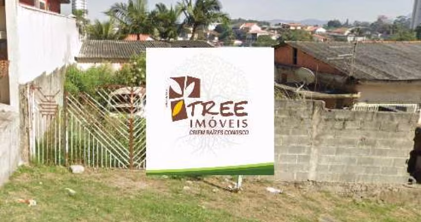 VENDA DE TERRENO PLANO NO ARUJAMÉRICA, EM ARUJÁ/SP. OPORTUNIDADE com 250m² e topografia 95% plana. CONSULTE-NOS.