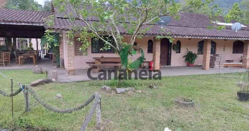 Casa de campo com 7 suítes disponível para venda na estrada do ariri, em cananéia - litoral sul de sp