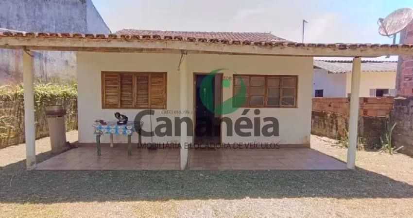 Casa no bairro do rocio (área comercial/residencial) disponível para venda - cananéia / sp