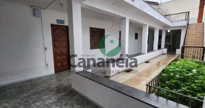 Casa confortável com 4 dormitórios (2 suítes) para venda no bairro rocio - cananéia, litoral sul de sp
