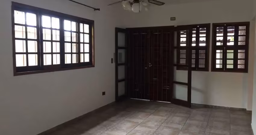 Casa com 2 dormitórios (1 suíte) bairro Acaraú, disponível para venda - Cananéia - Litoral Sul de SP
