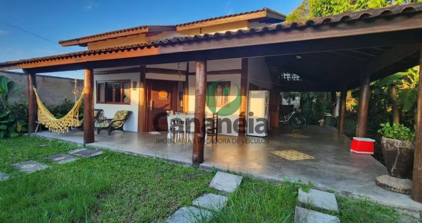 Casa para locação fixa com 4 dormitórios (1 suíte) no Carijó - Cananéia-SP