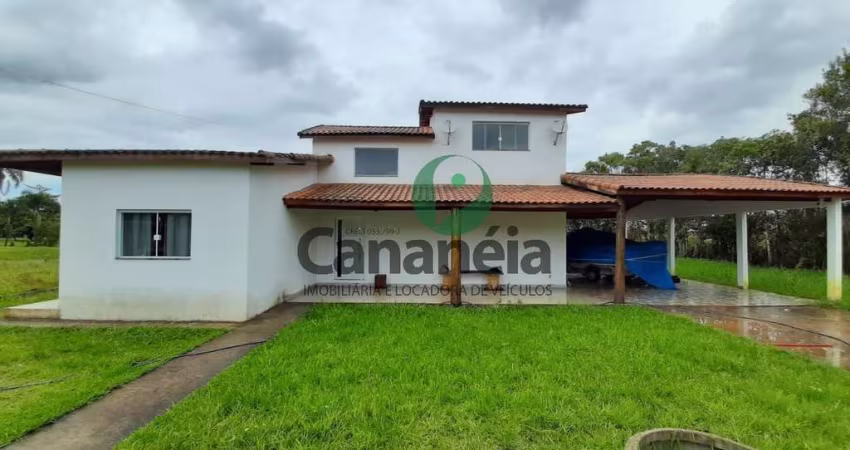 Casa ampla com piscina, espaço gormet e casa de hóspedes para venda - Marina Porto das Primaveras - Cananéia - Litoral Sul de SP