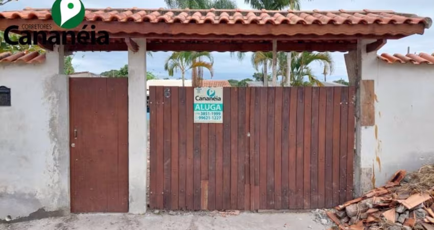 Casa 1 dormitório, disponível para locação fixa - Bairro Acaraú - Cananéia / SP