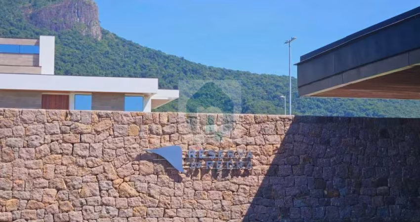 Terreno com 309m², Condomínio Reserva da Pedra Branca, Palhoça - TE1204