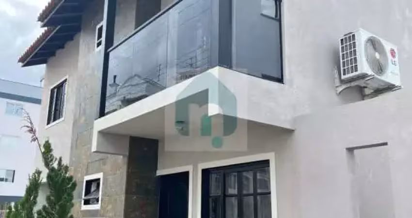 Casa Duplex 3 Dormitórios no Pagani, Palhoça/SC - CA352-294