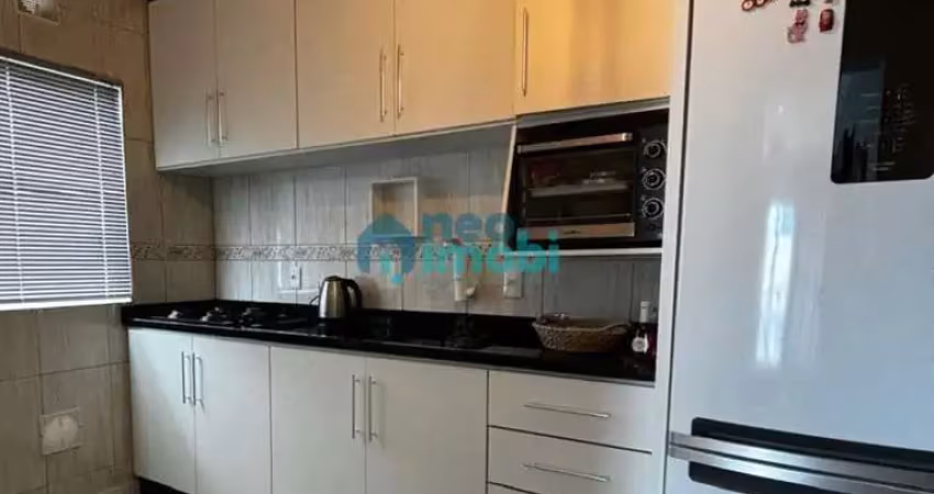 Apartamento mobiliado com 2 dormitórios, 70m² privativos, pagani, palhoça, sc