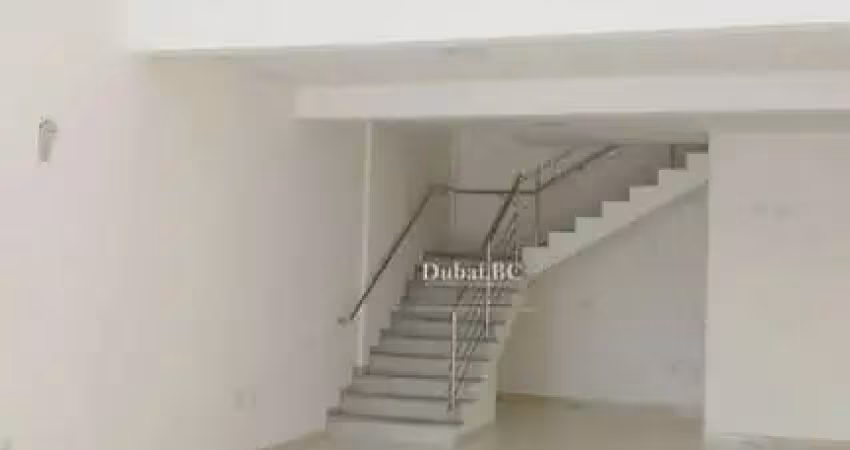 Alugo sala comercial com mezanino em ótima localização!