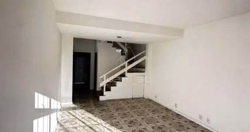 Sobrado 220m² locação anual no centro de balneário camboriú - sc