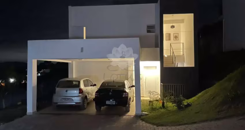 Casa com 3 quartos para alugar no Jardim Estância Brasil, Atibaia 