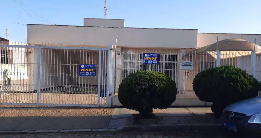 Casa comercial à venda no Centro, Atibaia 