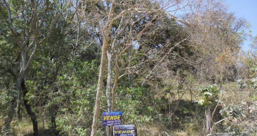 Terreno à venda no Jardim Maristela, Atibaia 