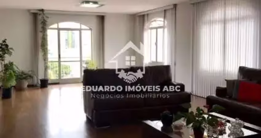 Ref 6106. apto  para locação no bairro centro. 5 dormitórios. 1 suíte. 3 vagas. ótima localização.