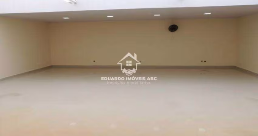 REF 2961. Galpão com 600 m². 4 banheiros. Santo André