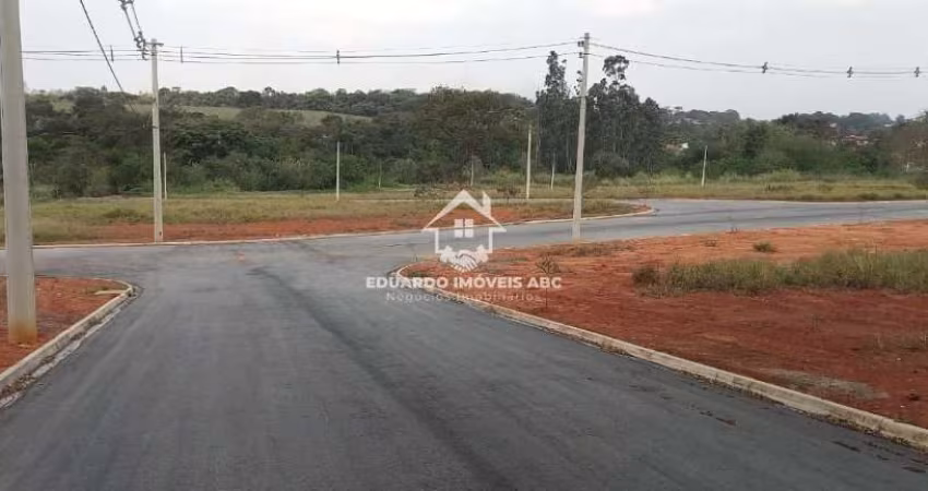 Terreno em Condomínio para Venda em Mogi, 300 m.