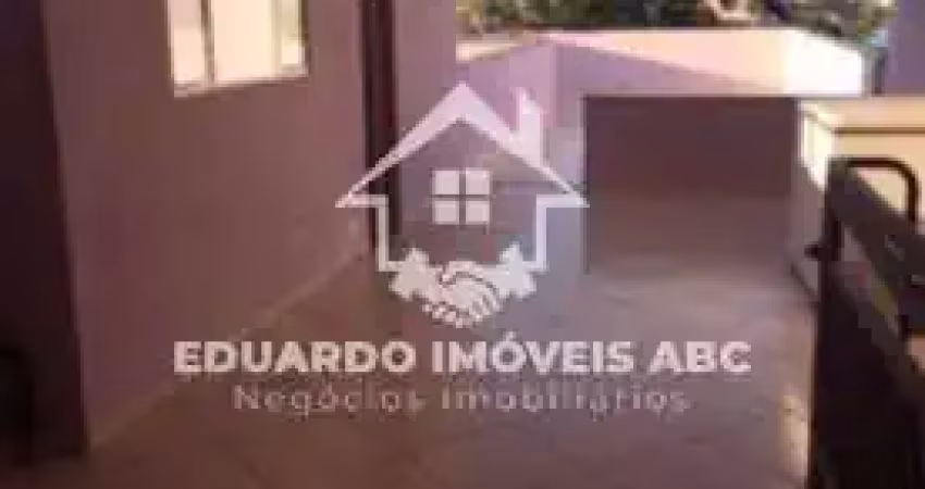 REF 4829. Linda casa com academia. 3 dormitórios. 1 vaga na garagem.