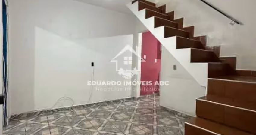 Sobrado independente para locação no bairro alves dias - 3 dorm, 2 wc, varanda e 1 vaga.