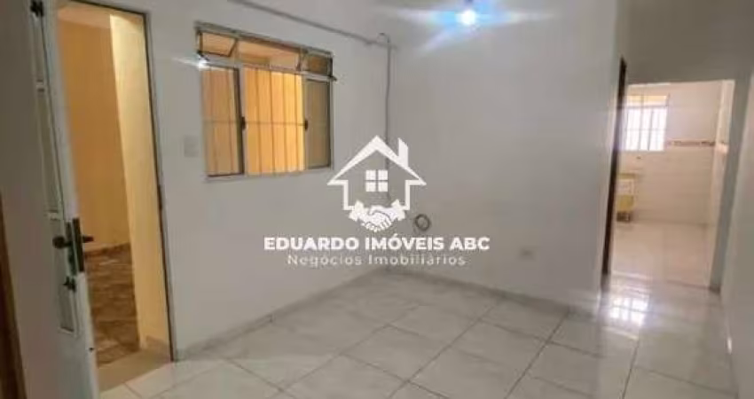 REF 10408- 2 Dormitórios. Sala. Ótima localização- São Bernardo do Campo