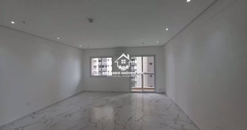 REF 10675- Sala comercial. 42 m²- Ótima localização- Santos