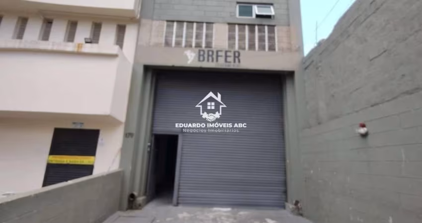 Galpão de 390 m² para locação. Localizado no Rudge Ramos.