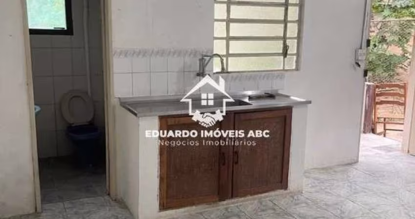 REF 10771- 1 Dormitório. 2 Vagas. Ótima localização- Diadema
