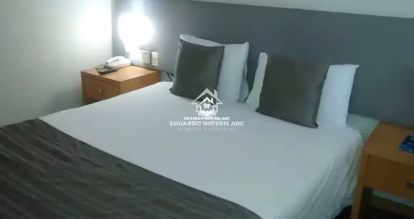 Ref 11027- flat mobiliado. 1 dormitório. ótima localização- santo andré
