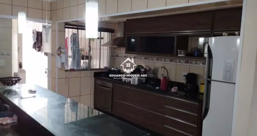 Ref 11268- casa planejada. 2 dormitórios. ótima localização- praia grande