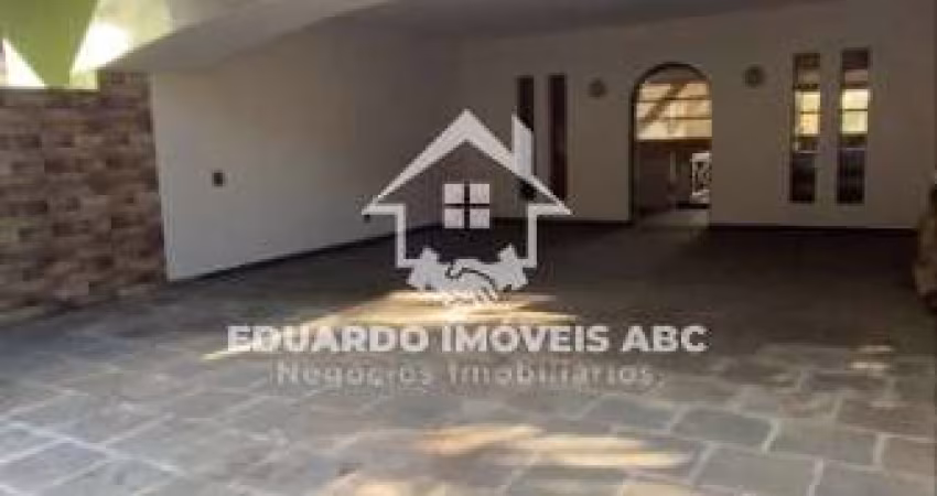 REF: 4073. Casa assobradada com piscina. 6 vagas de garagem. Fazenda Morumbi - São Paulo