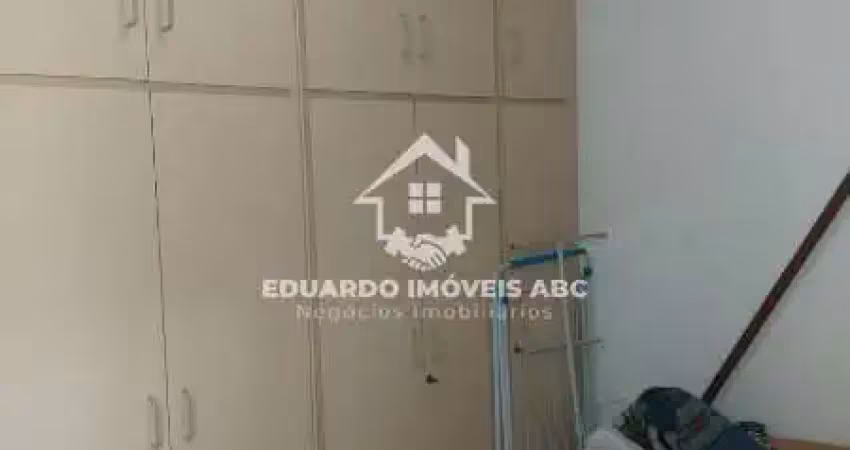 Ref 5792. apto para venda. 3 dormitórios. 1  suíte. 2 vagas na garagem. ótima localização.