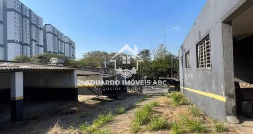 REF: 5829. Galpão para locação.