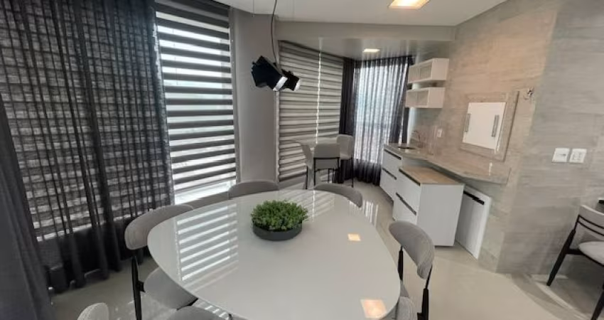Totalmente Equipado, mobiliado e decorado.