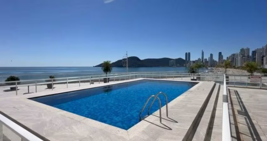Oportunidade na Av. Atlântica! 3 Dorms Mobiliado.
